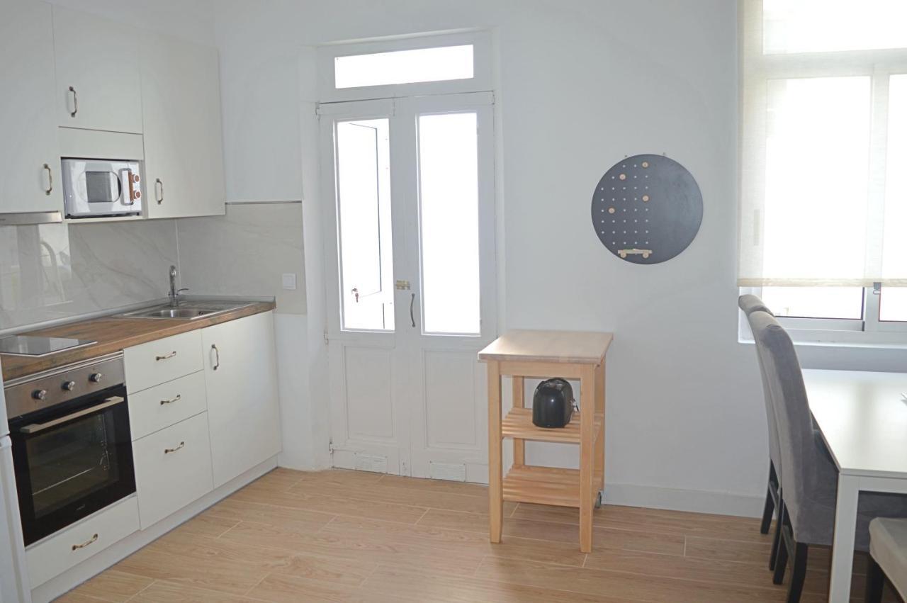 Apartamento En Centro De Ferrol Eksteriør billede