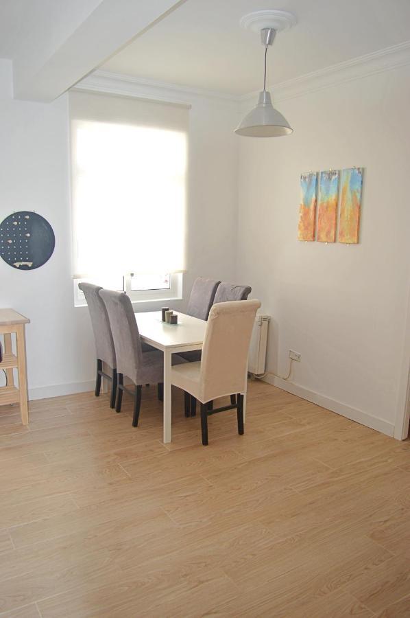 Apartamento En Centro De Ferrol Eksteriør billede